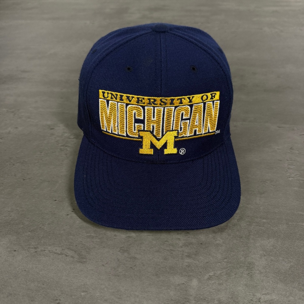 Vintage Sports Specialties Michigan Wolverines‎ Snapback Hat Navy Blue Script